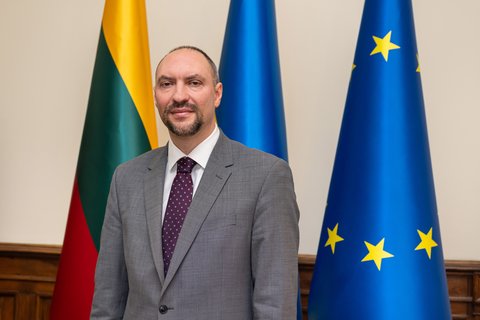 Dr. Viktor Denisenko