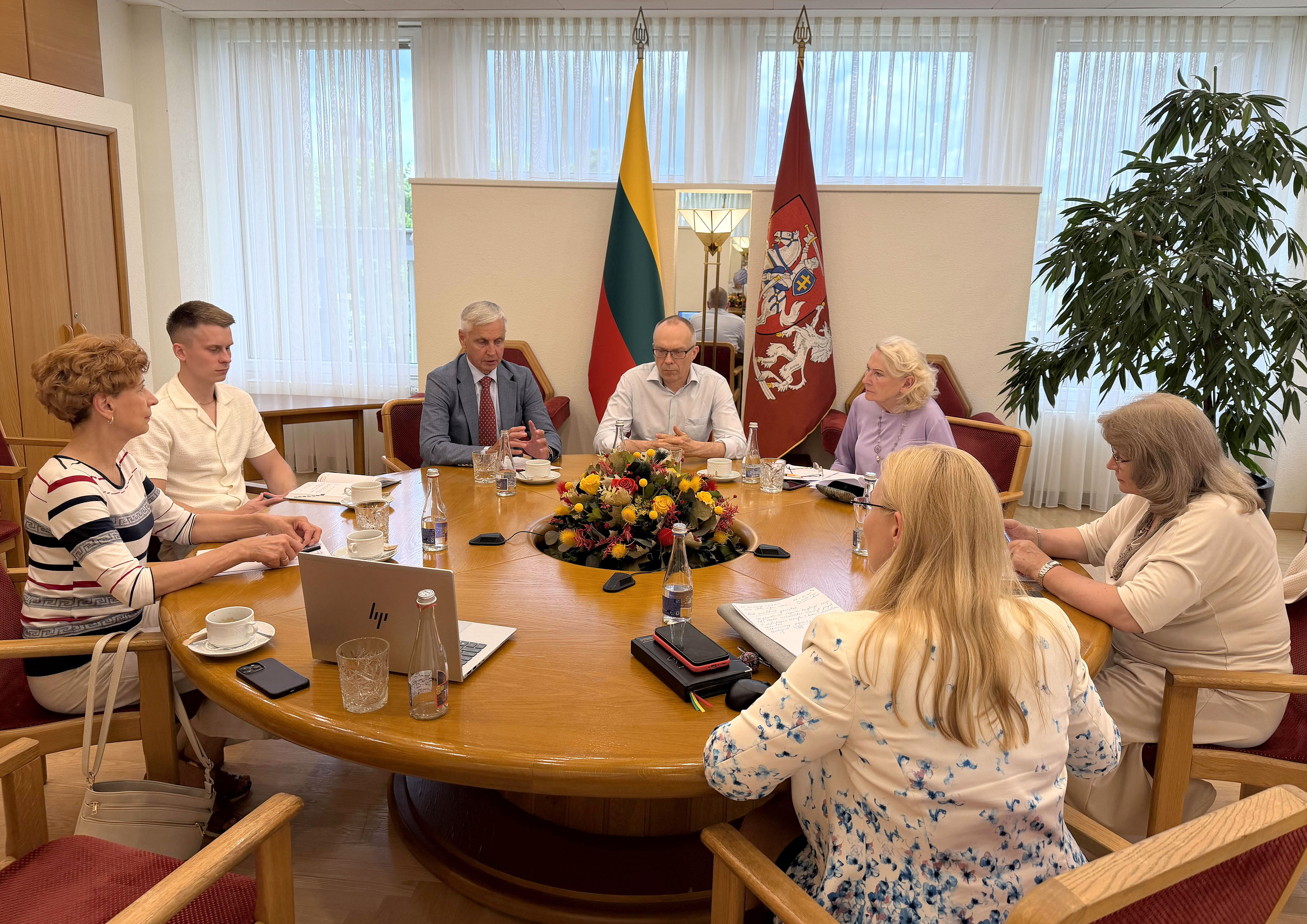 O. Milašiaus metų aptarimas 2.jpg
